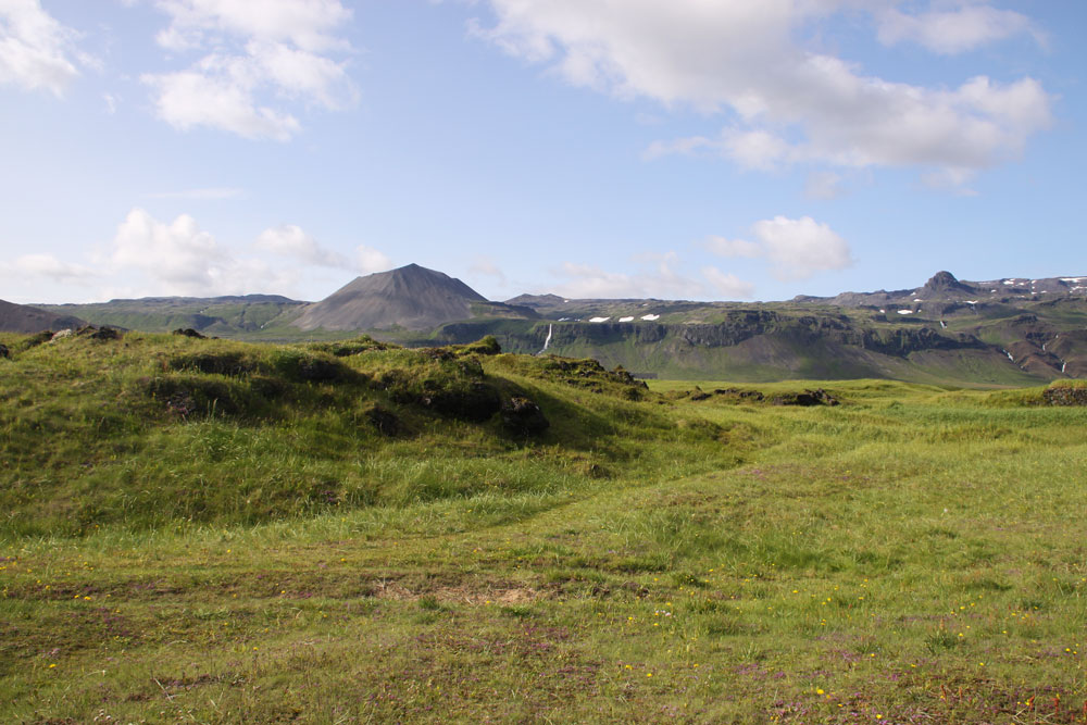 Photo of Iceland landscape by Barbara Downs